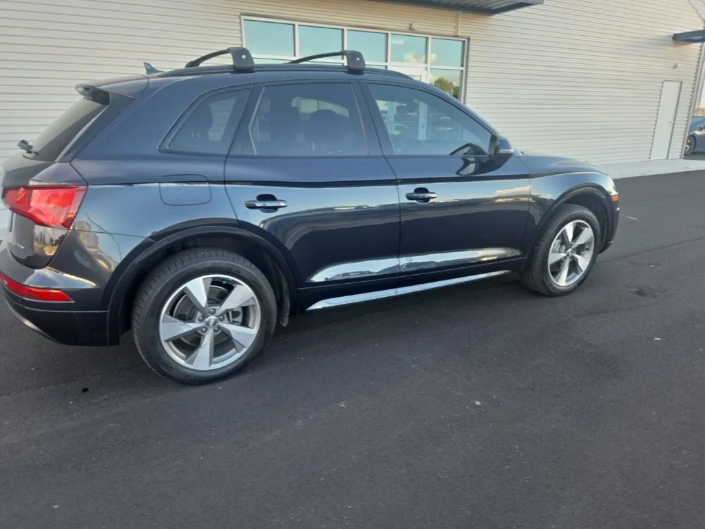 Used 2020 Blue Audi Premium image 10