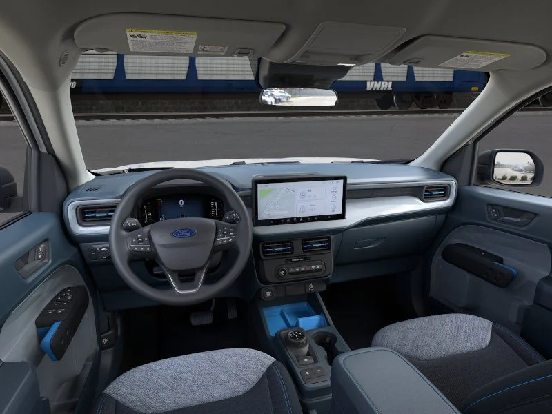 New 2026 Oxford White Ford XLT image 9