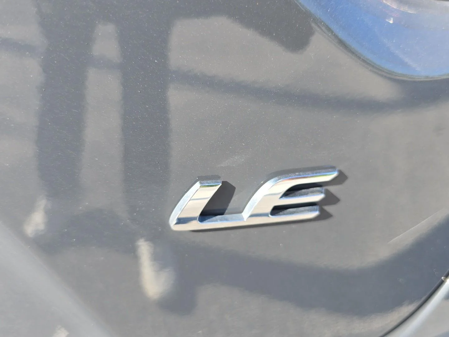 Used 2025 Underground Toyota LE image 5