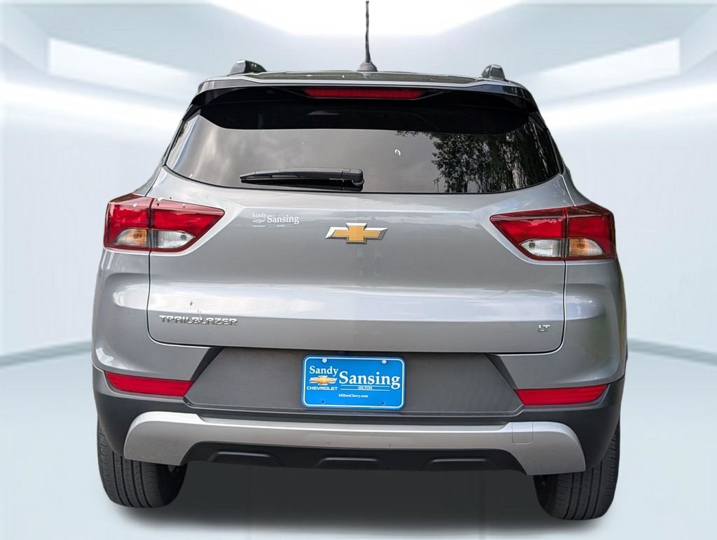 Used 2023 Gray Chevrolet LT image 5