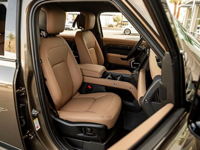New 2026 Gondwana Stone Metallic Land Rover S image 35