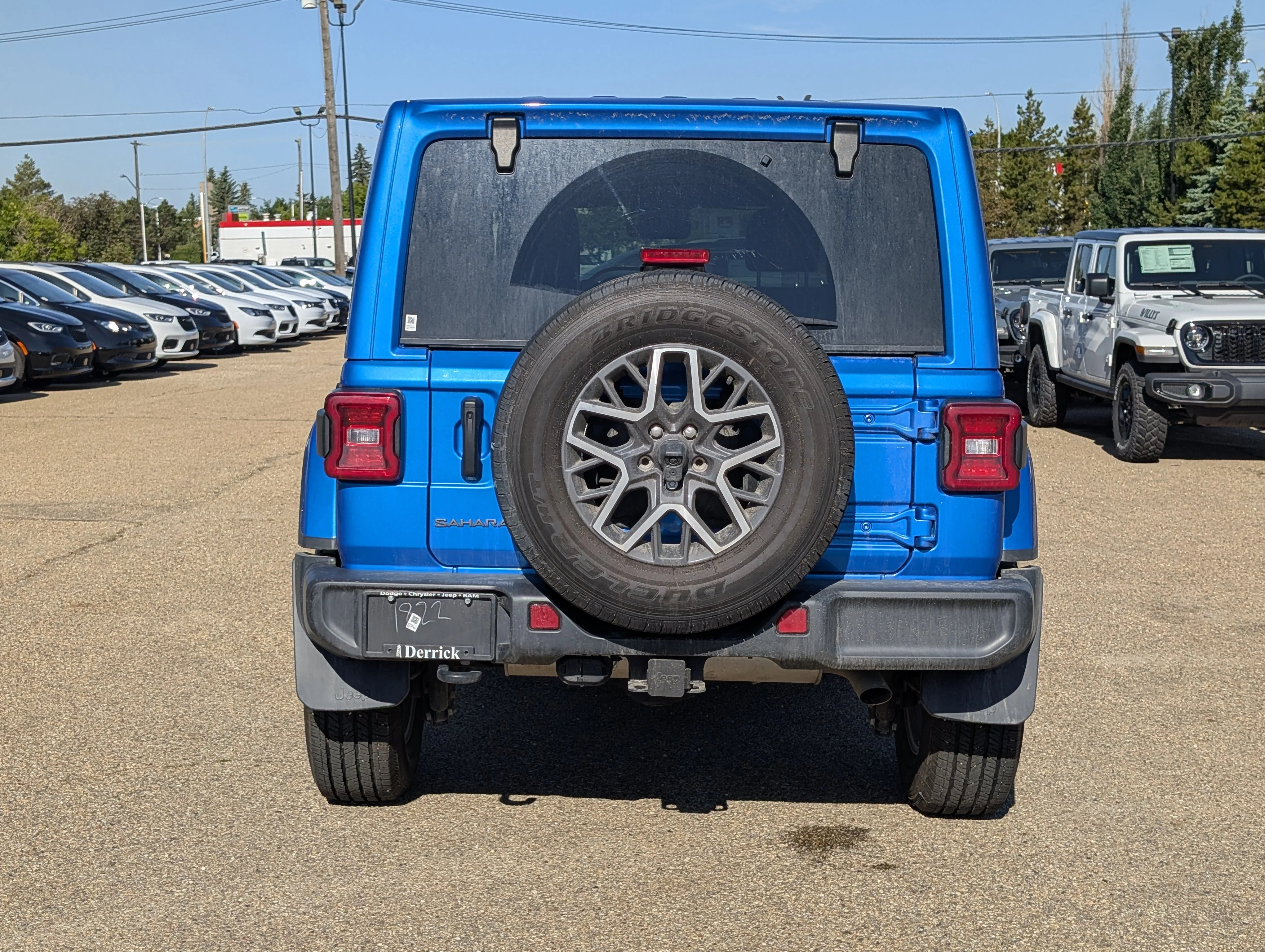 New 2025 Hydro Blue Pearl Jeep Sahara image 5
