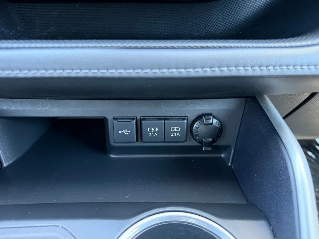 2021 Toyota Highlander XLE - Photo 21