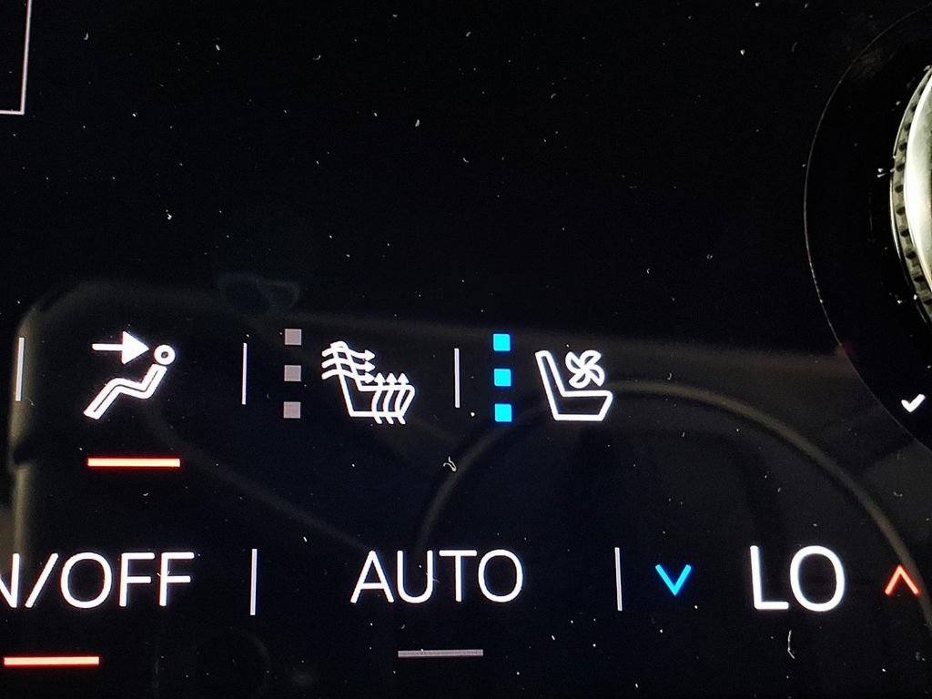 New 2026 Onyx Black GMC Elevation image 14