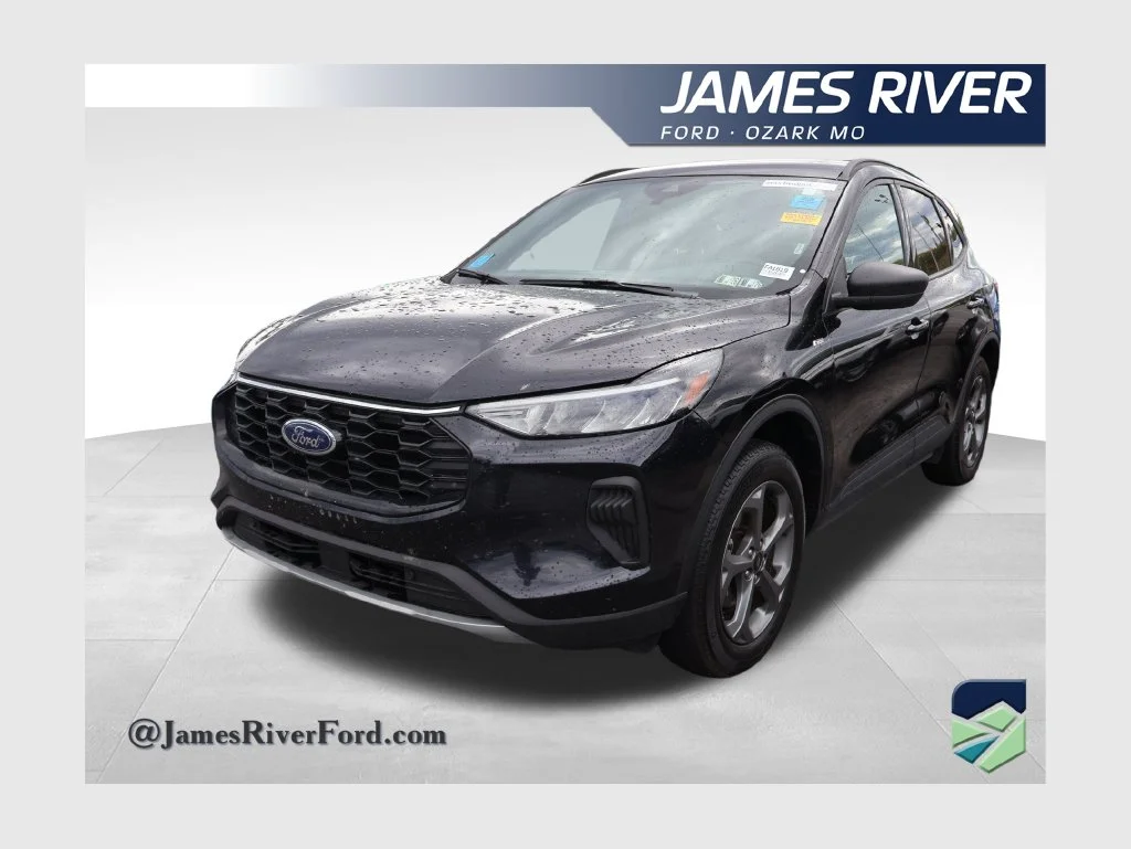 Used 2025 Black Metallic Ford ST-Line image 1