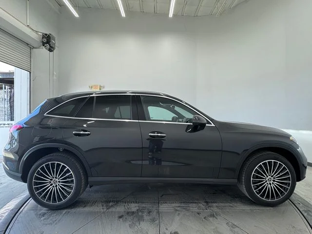 New 2027 Gray Mercedes-Benz GLC 300 image 14