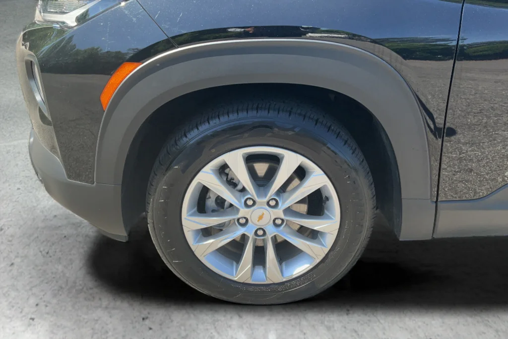 Used 2022 Black Chevrolet LS image 24