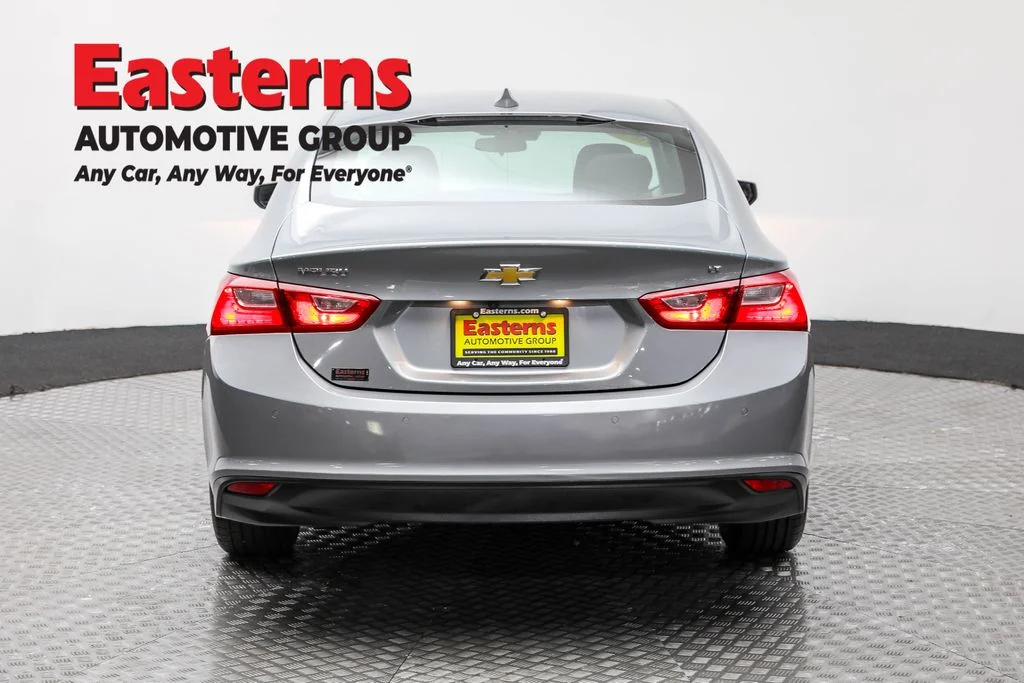 Used 2024 Gray Chevrolet LT image 6