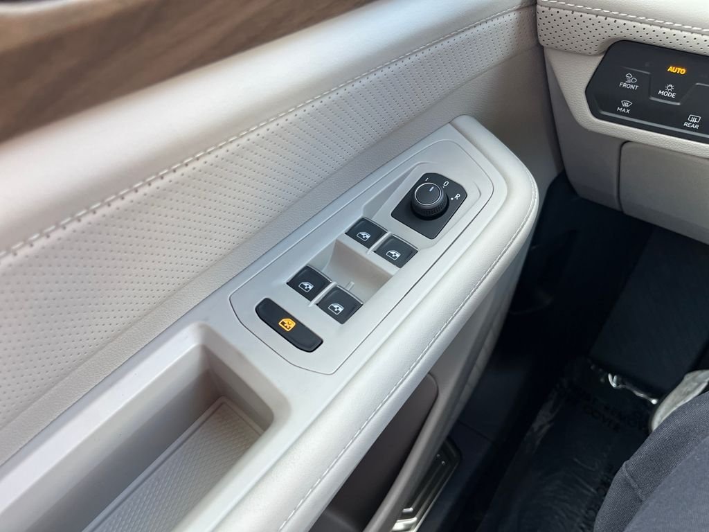 2026 Volkswagen Atlas SE w/Tech - Photo 23