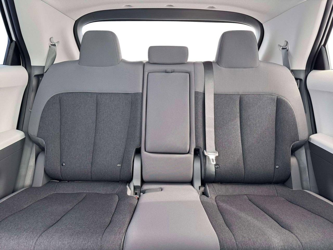 New 2026 Lucid Blue Hyundai SE image 35
