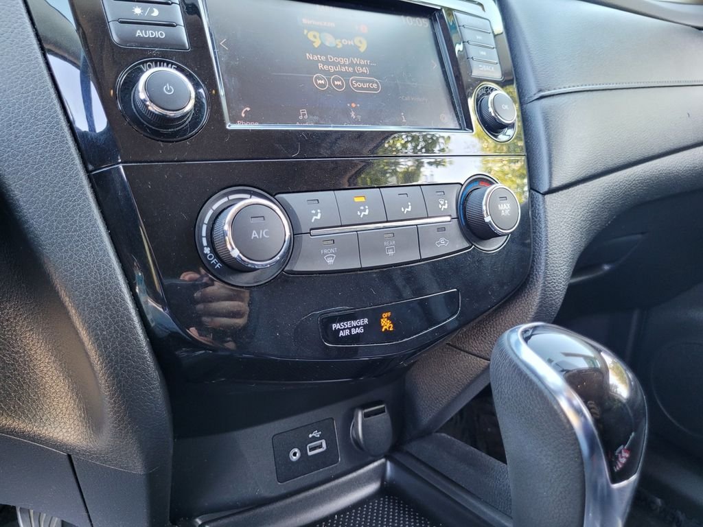 Used 2018 Black Nissan S image 20