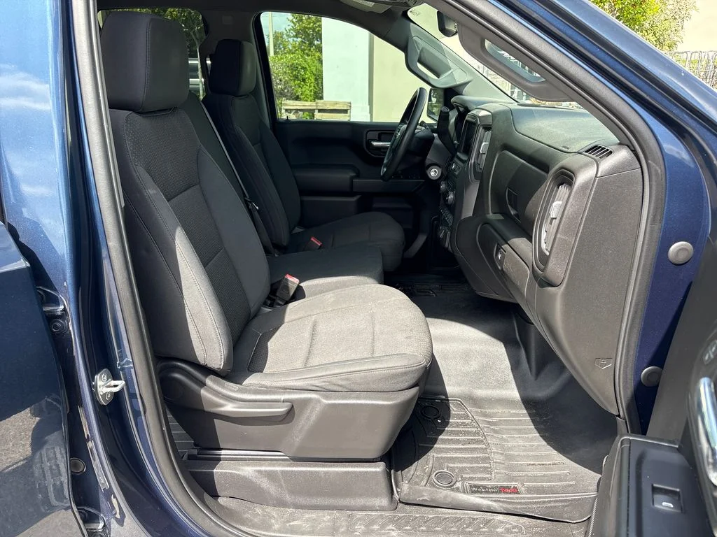Certified Used 2020 Blue Chevrolet Custom image 6