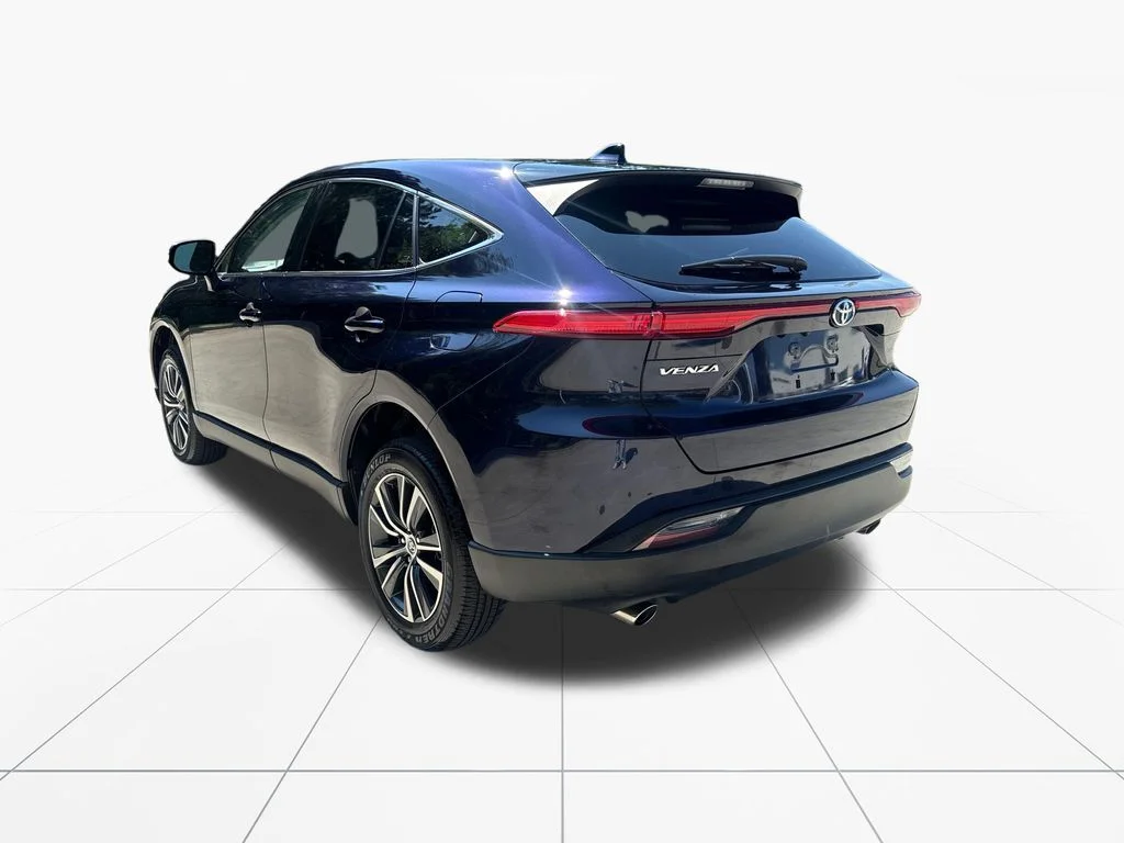 Used 2024 Blueprint Toyota LE image 6