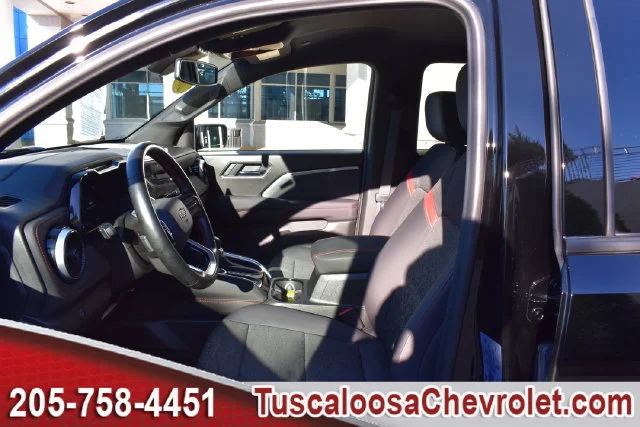 Used 2025 Black Chevrolet Z71 image 20