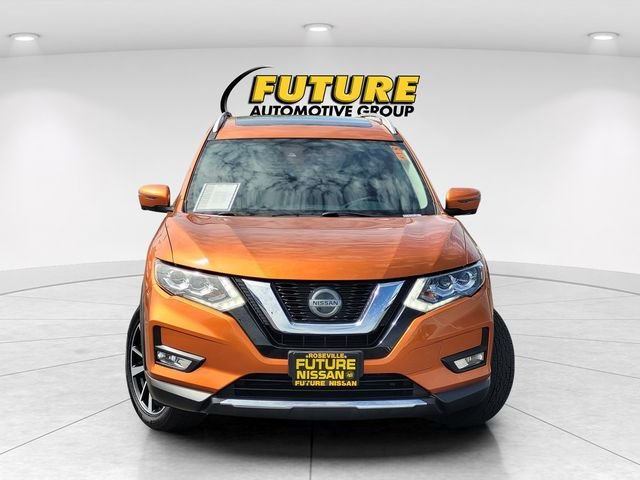 Used 2020 Orange Nissan SL image 2