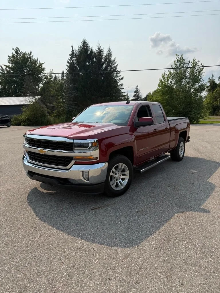 Used 2019 CAJUN RED TINTCOAT Chevrolet LT image 1