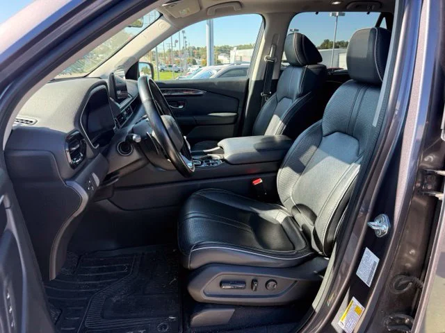Used 2023 Gray Honda Elite image 19