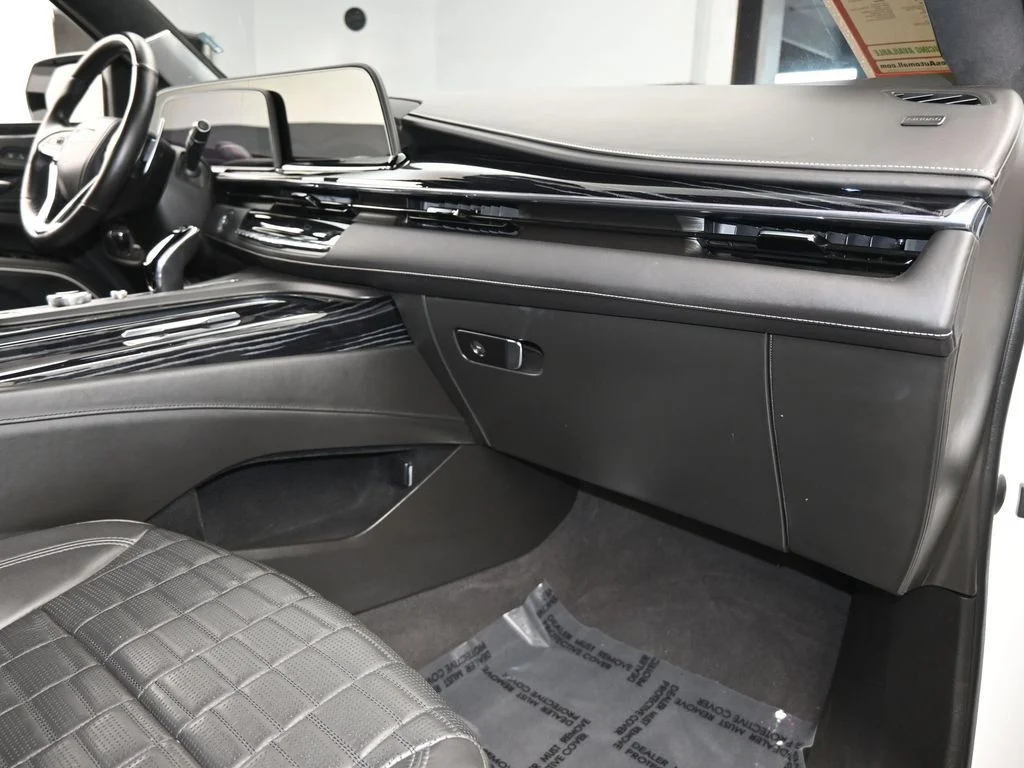 Used 2023 Crystal White Tricoat Cadillac V-Series image 74