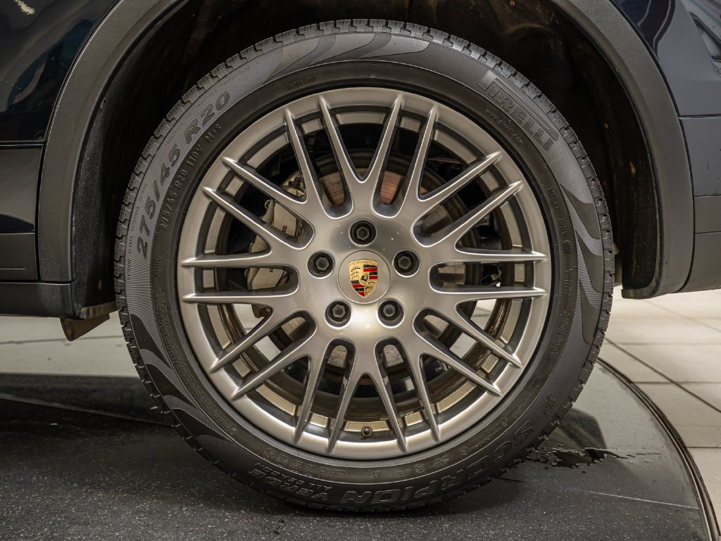 Used 2017 Blue Porsche S image 12