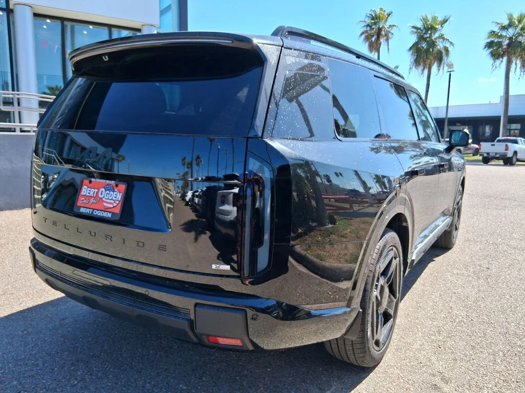 New 2027 Black Kia X-Line SX Prestige image 5
