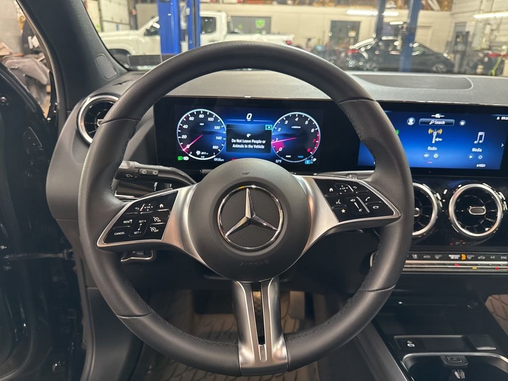 Used 2026 Black Mercedes-Benz GLA 250 image 14