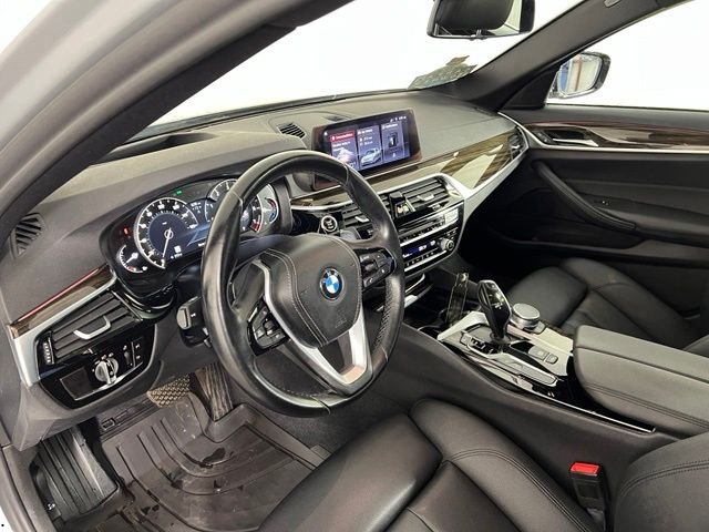 Used 2019 Silver BMW 530i image 12
