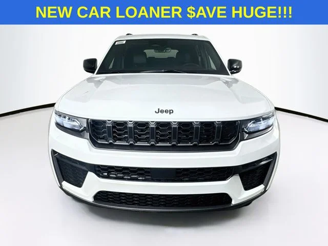 New 2026 Bright White Clear-Coat Exterior Paint Jeep Laredo image 2