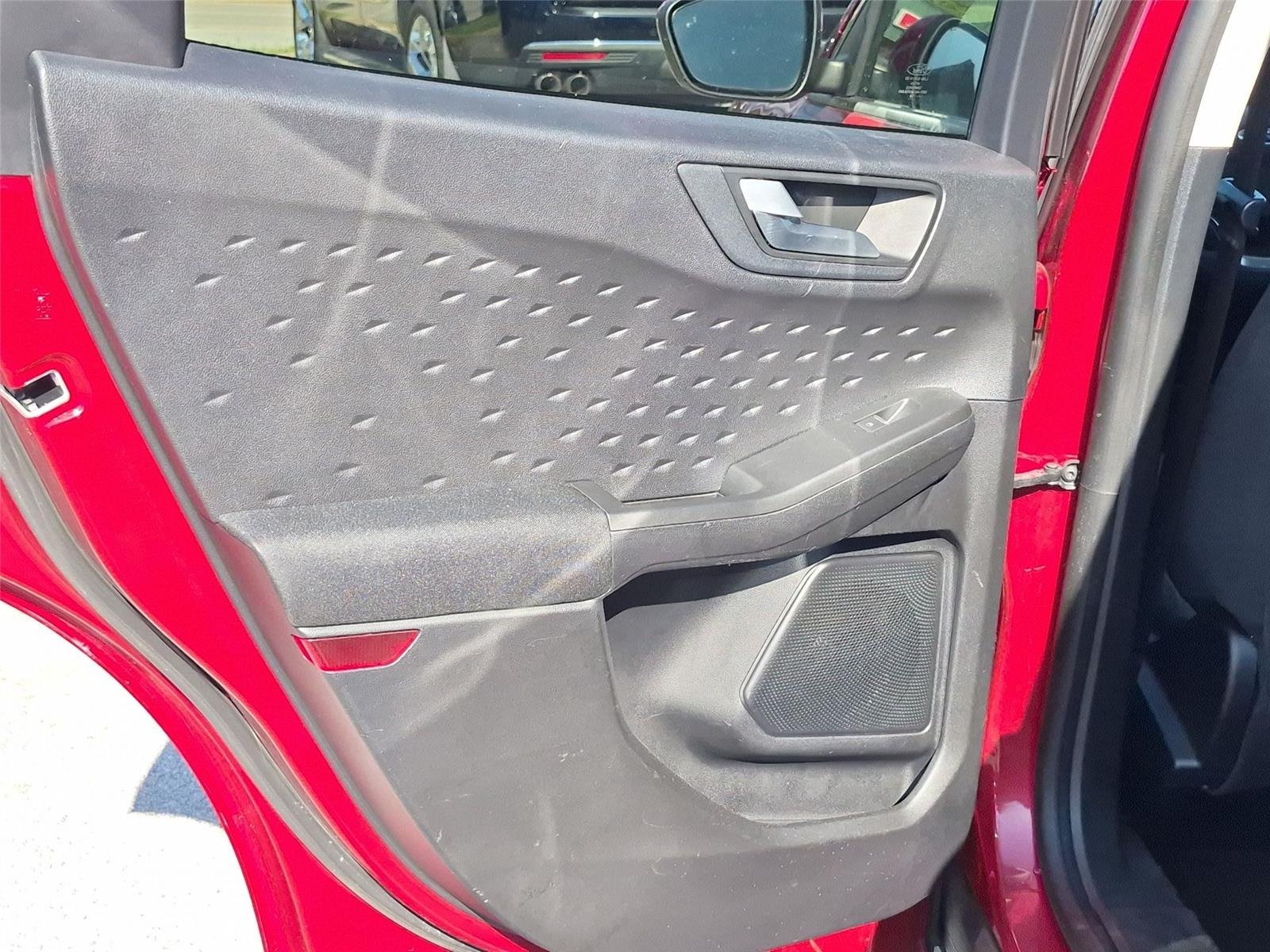 Used 2020 Rapid Red Metallic Tinted Clearcoat Ford SE image 32