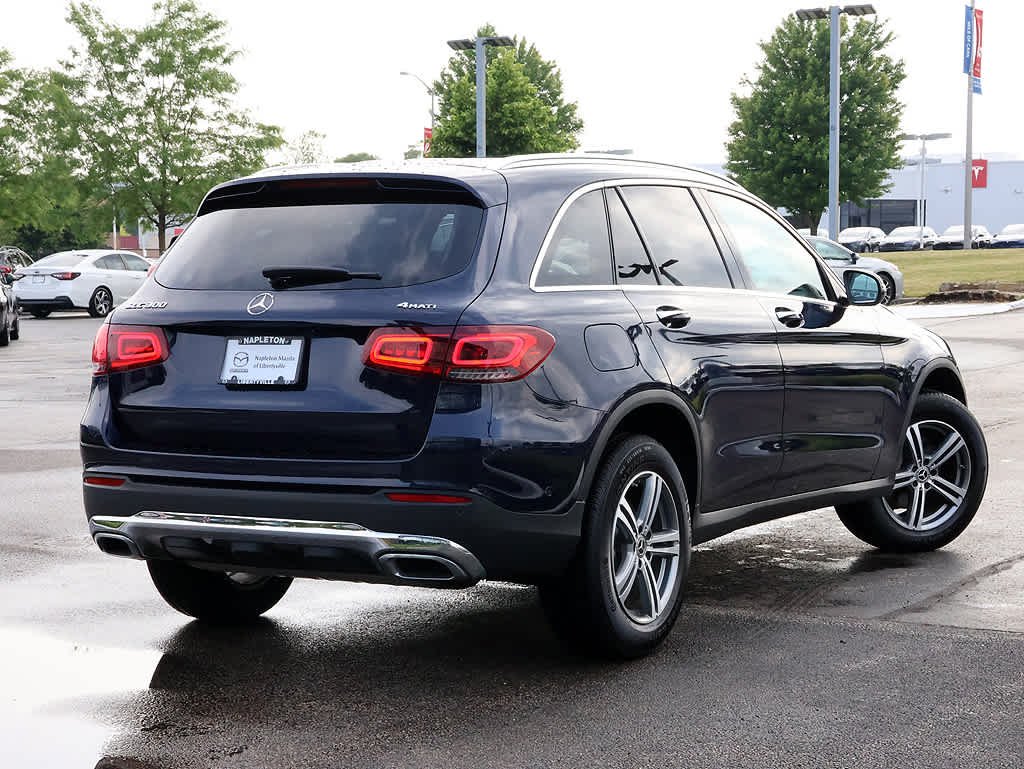 Used 2022 Lunar Blue Metallic Mercedes-Benz GLC 300 image 8