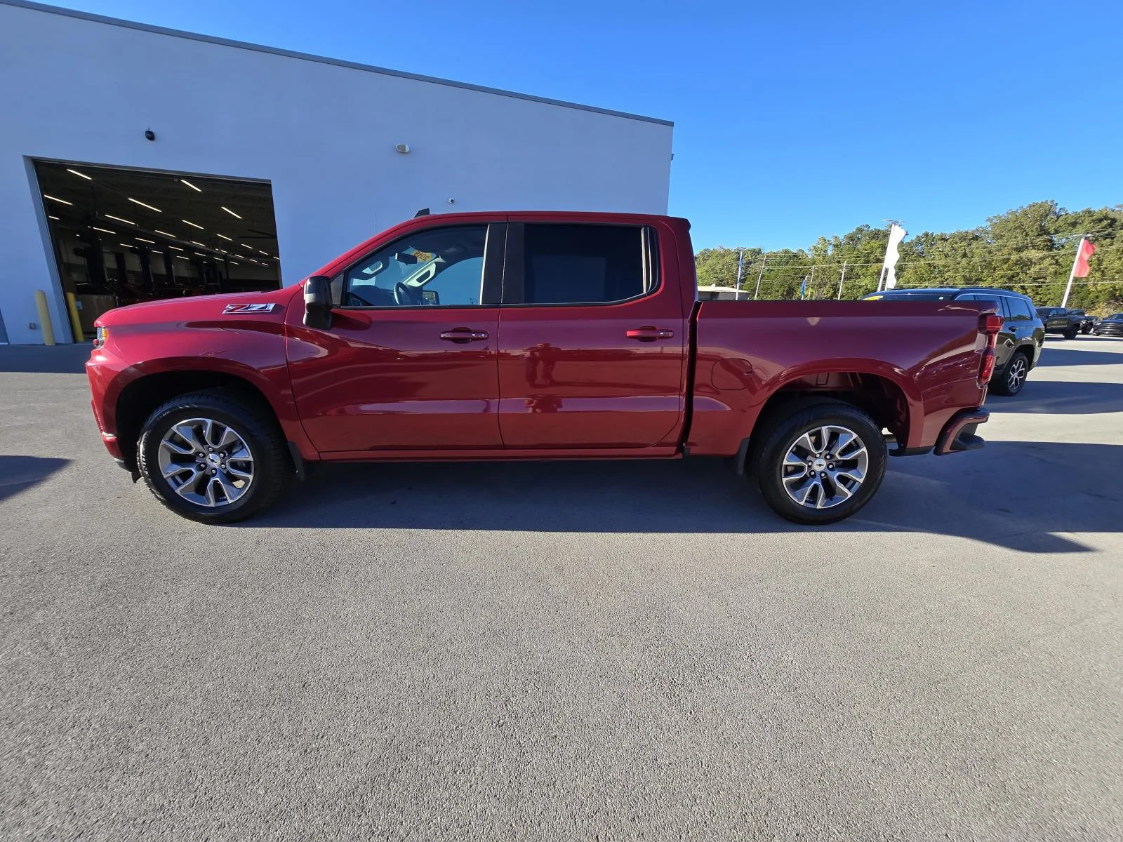 Used 2019 CAJUN RED TINTCOAT Chevrolet RST image 4