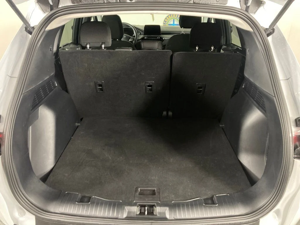 Used 2025 Silver Ford Active image 23