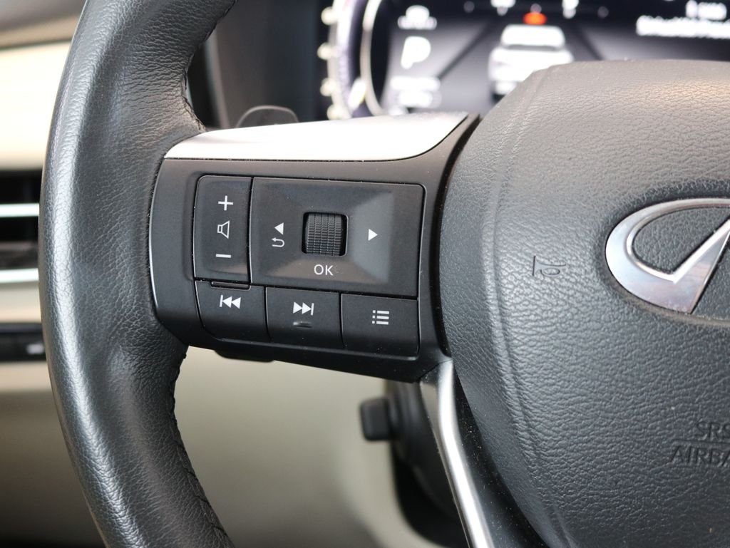 Certified Used 2023 Silver INFINITI LUXE image 54