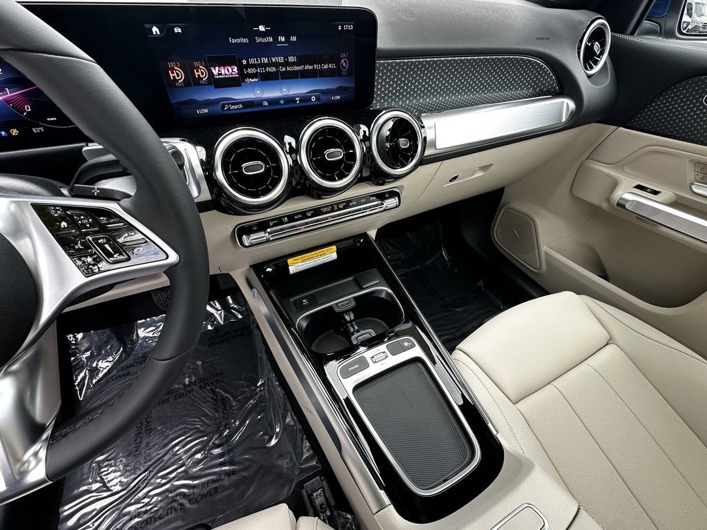 New 2026 Starling Blue Metallic Mercedes-Benz GLB 250 image 32