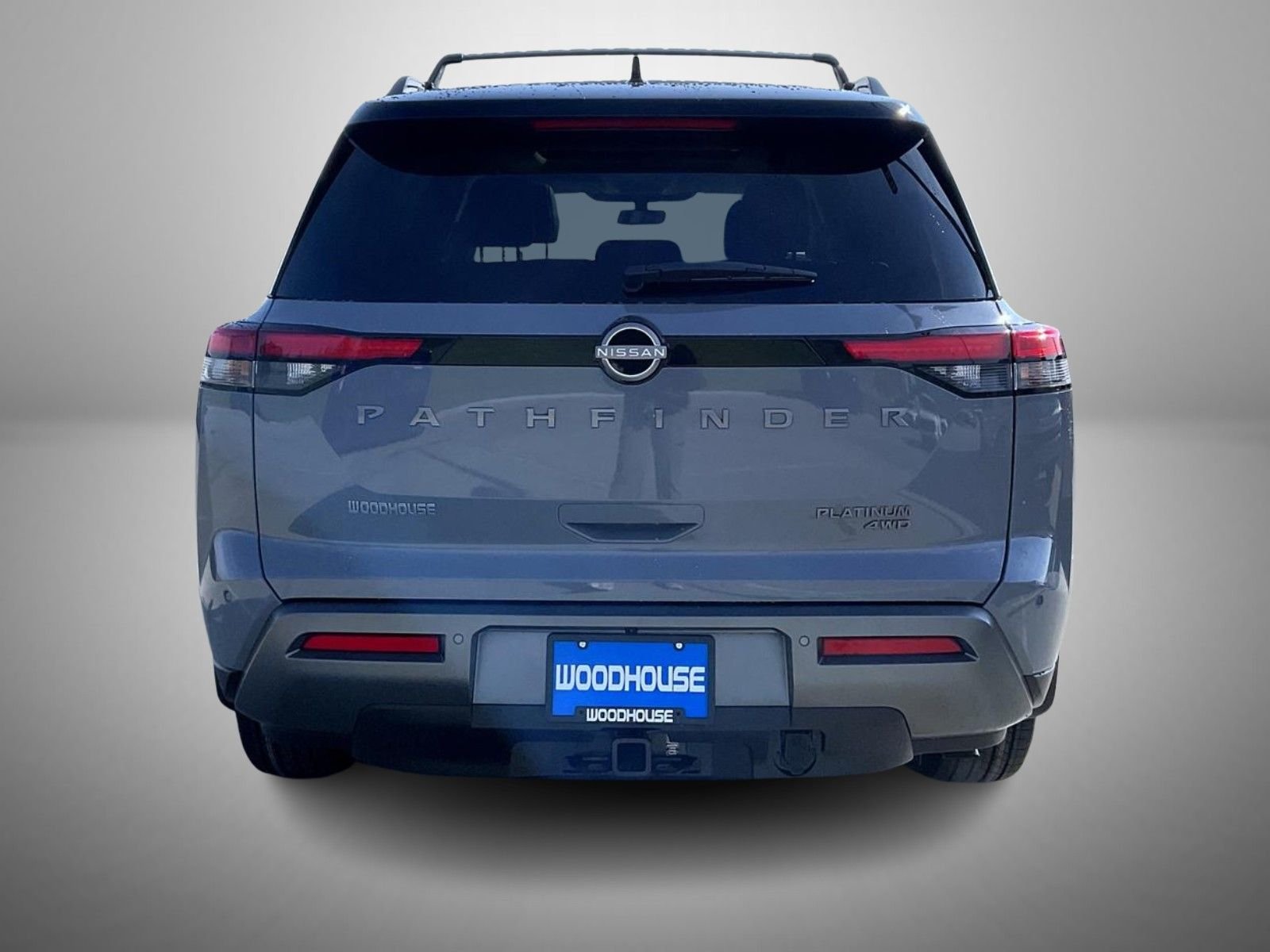 New 2026 Boulder Gray Pearl / Super Black Two-tone Nissan Platinum image 6