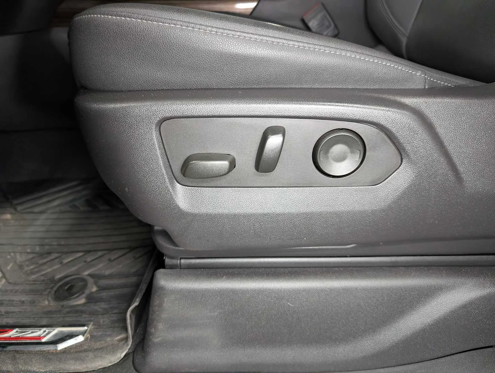 Used 2023 Black Chevrolet LT Trail Boss image 41