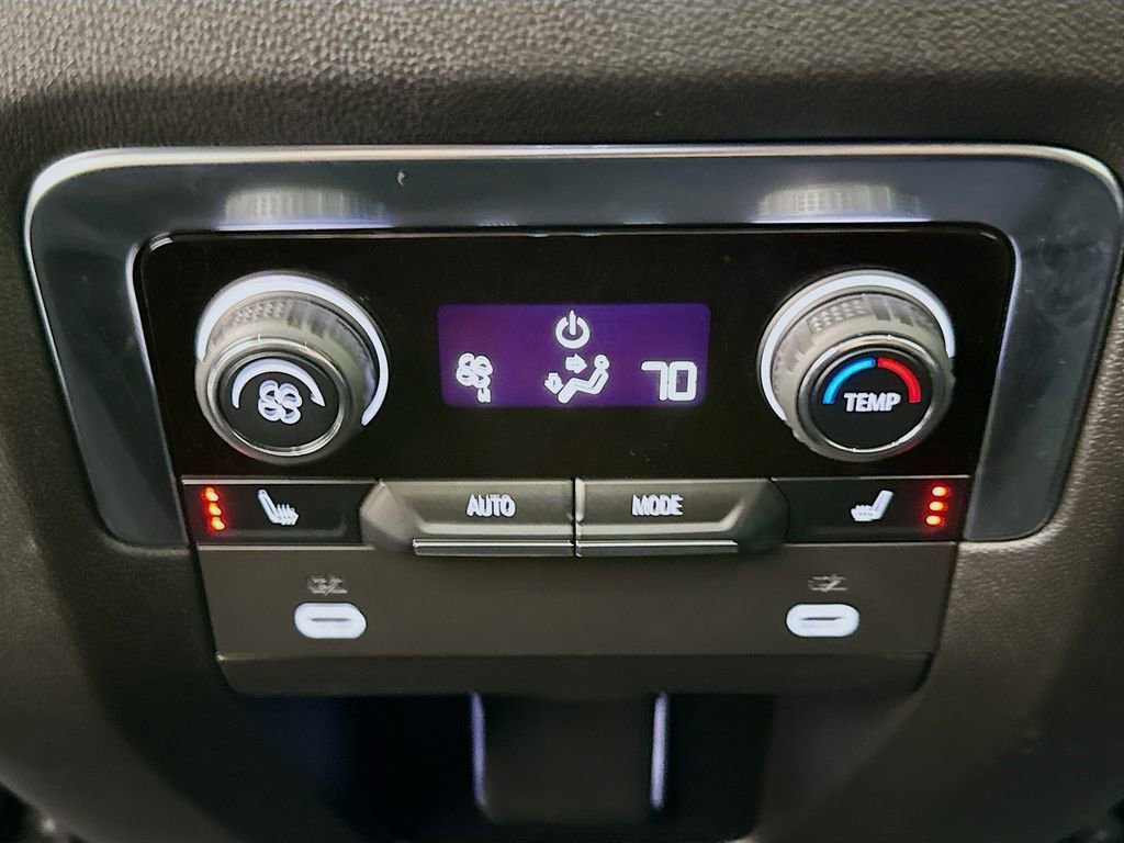 Used 2024 Sterling Gray Metallic Chevrolet Premier image 26