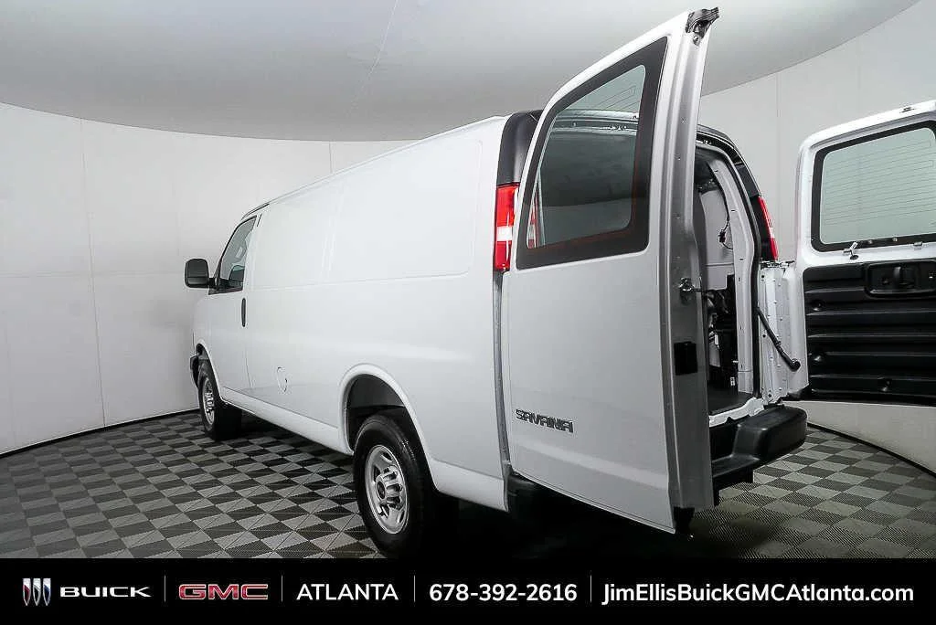 New 2025 Summit White GMC Work Van image 25