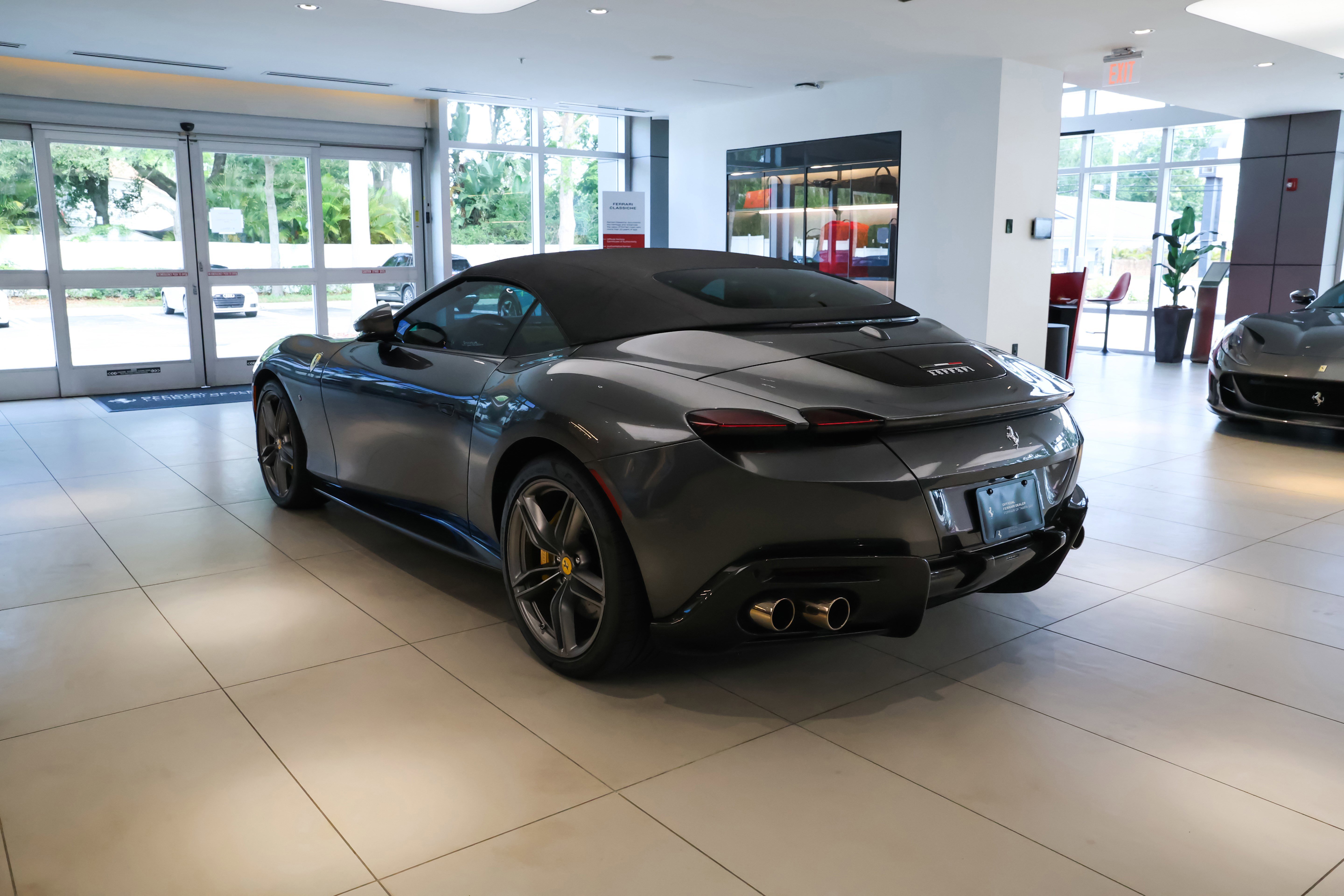 Used 2025 Grigio Silverstone Ferrari  image 31