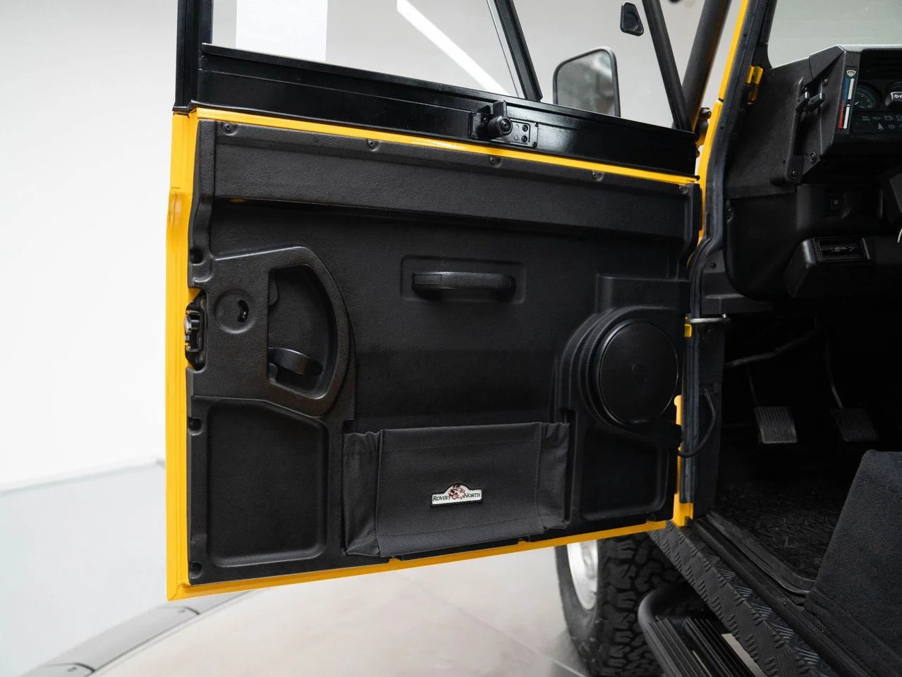 Used 1995 AA YELLOW Land Rover Soft Top image 18