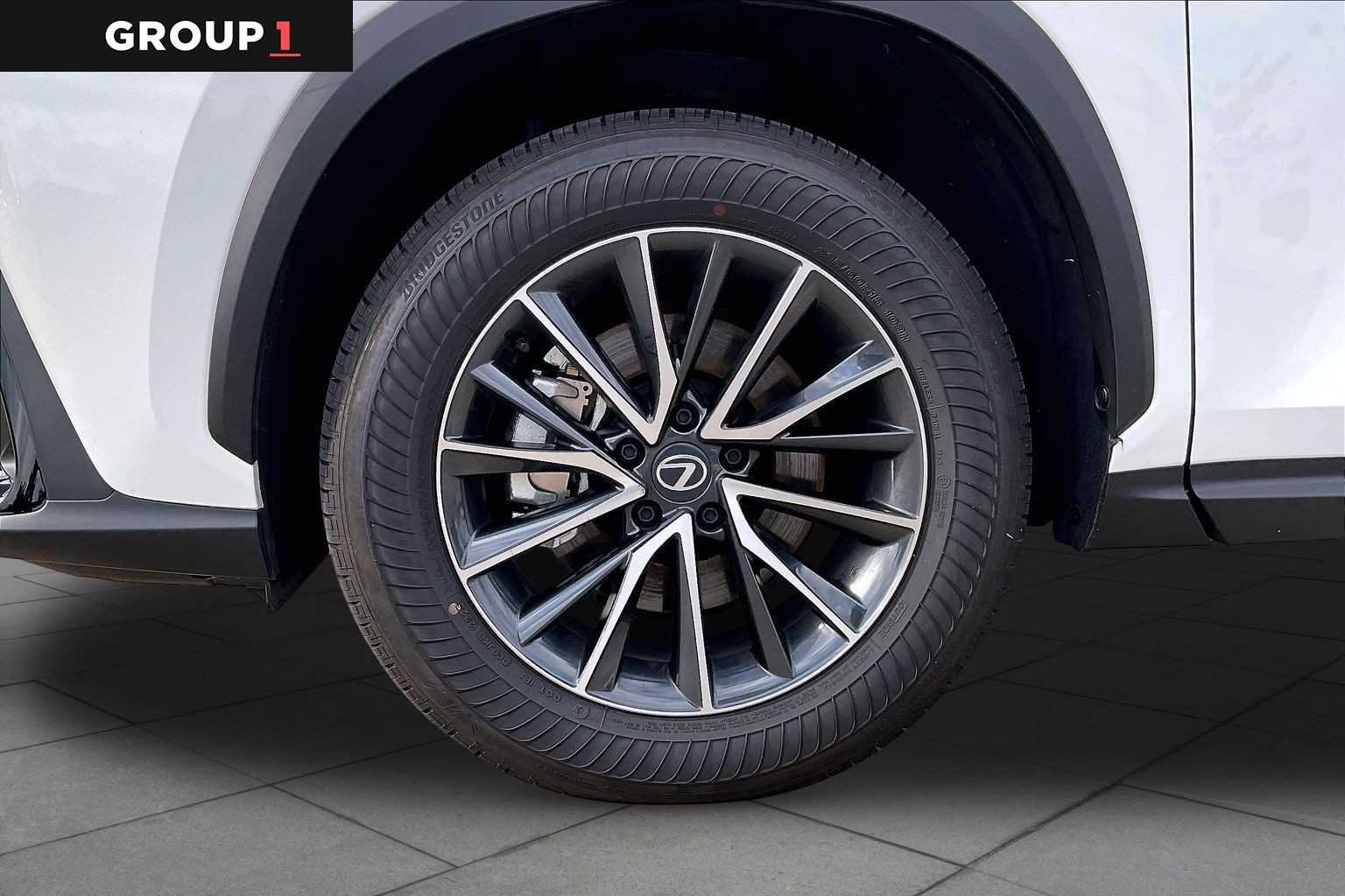 Used 2026 Ultra White Lexus  image 9