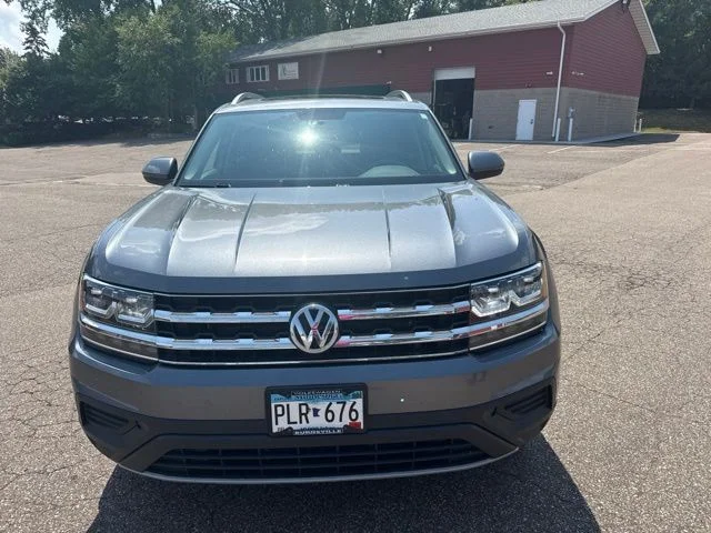 Used 2018 Volkswagen Atlas Launch Edition with VIN 1V2HR2CA2JC514441 for sale in Inver Grove Heights, Minnesota
