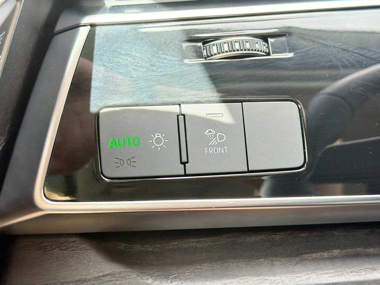 Used 2025 White Audi 55 Premium image 39