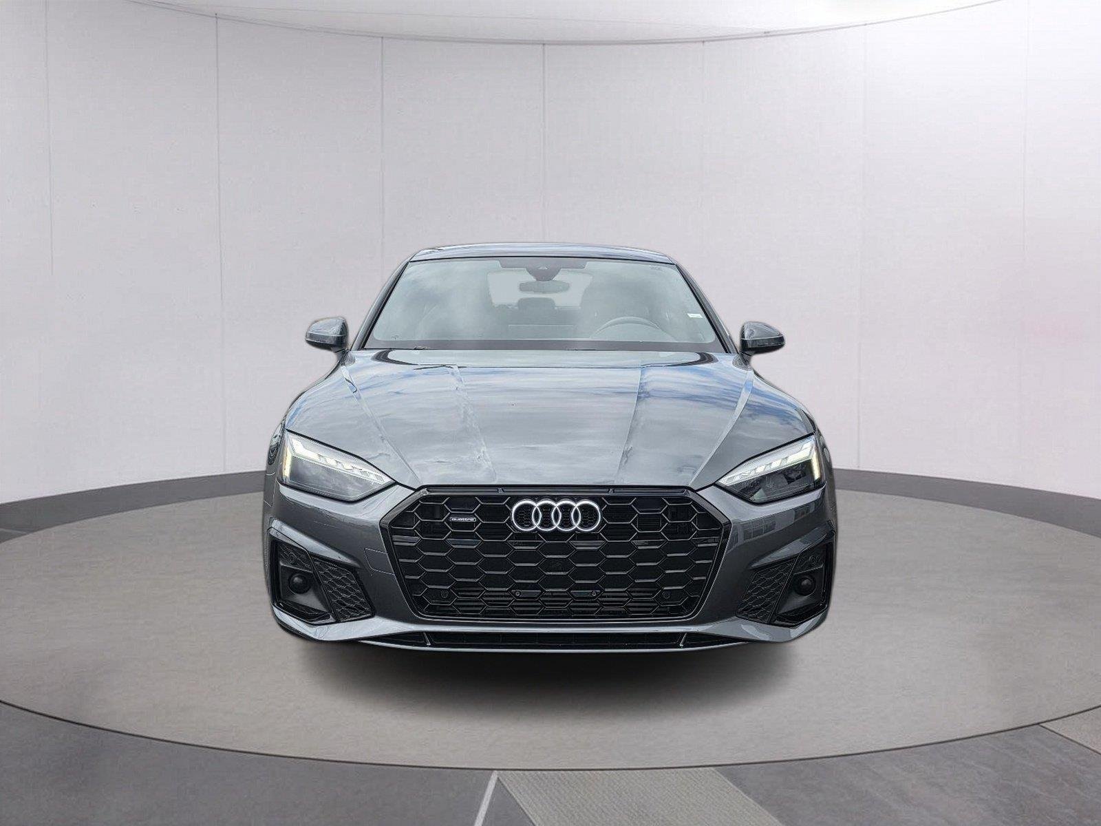 Used 2025  Audi S line Premium image 2