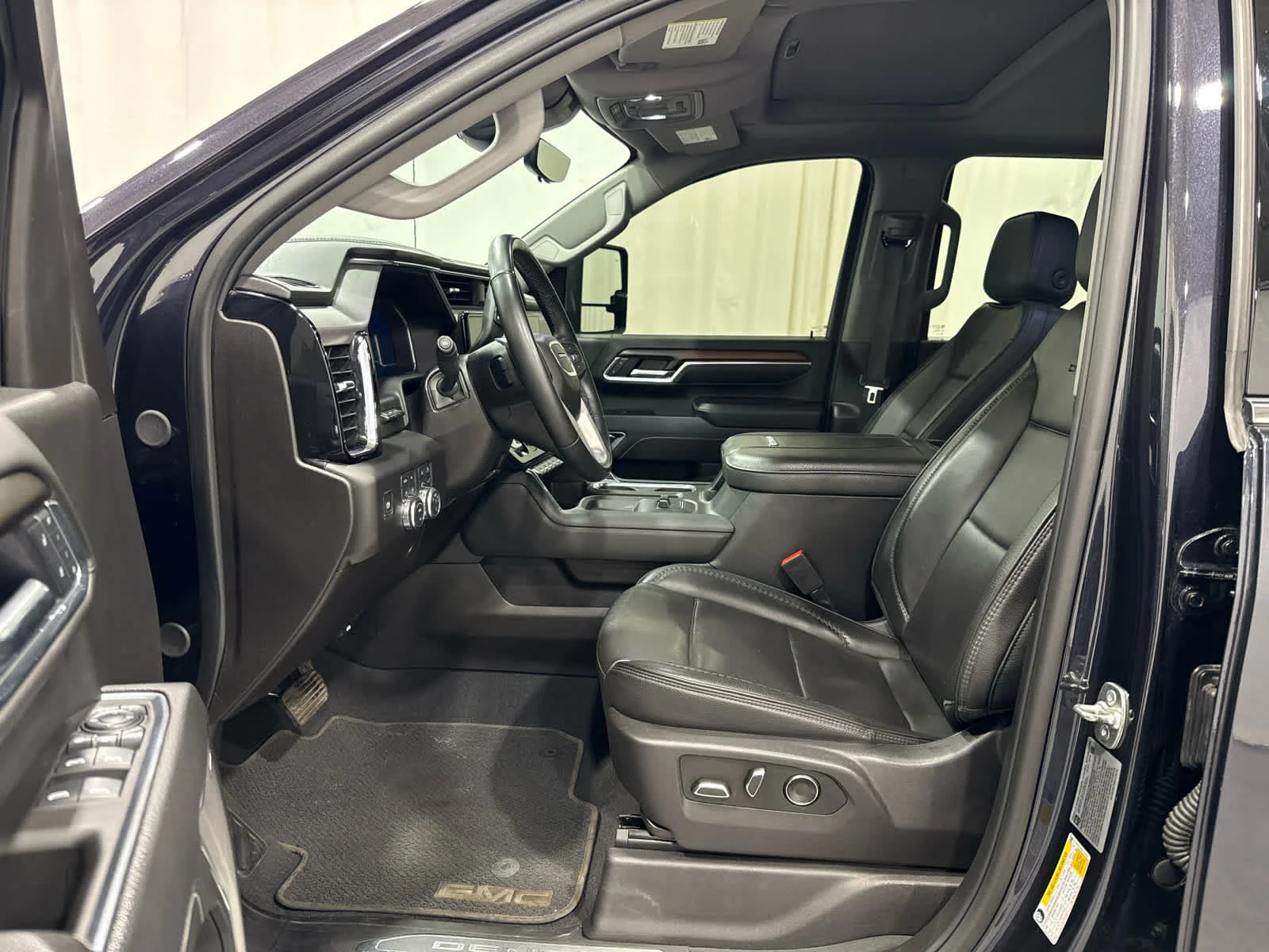 Used 2025 Titanium Rush Metallic GMC Denali image 11