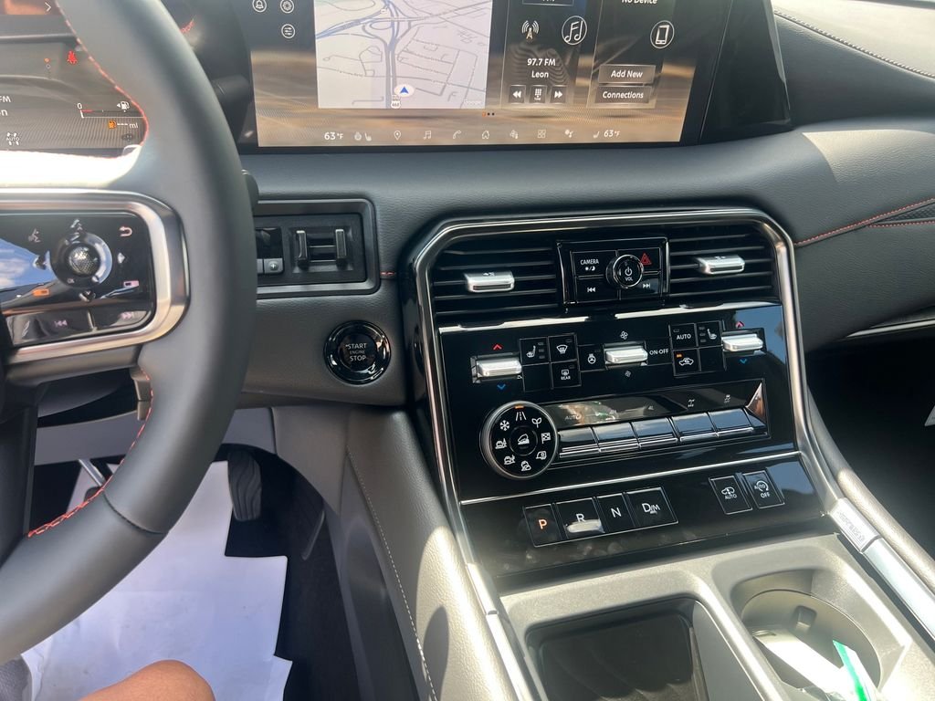 2025 Nissan Armada PRO-4X - Photo 18