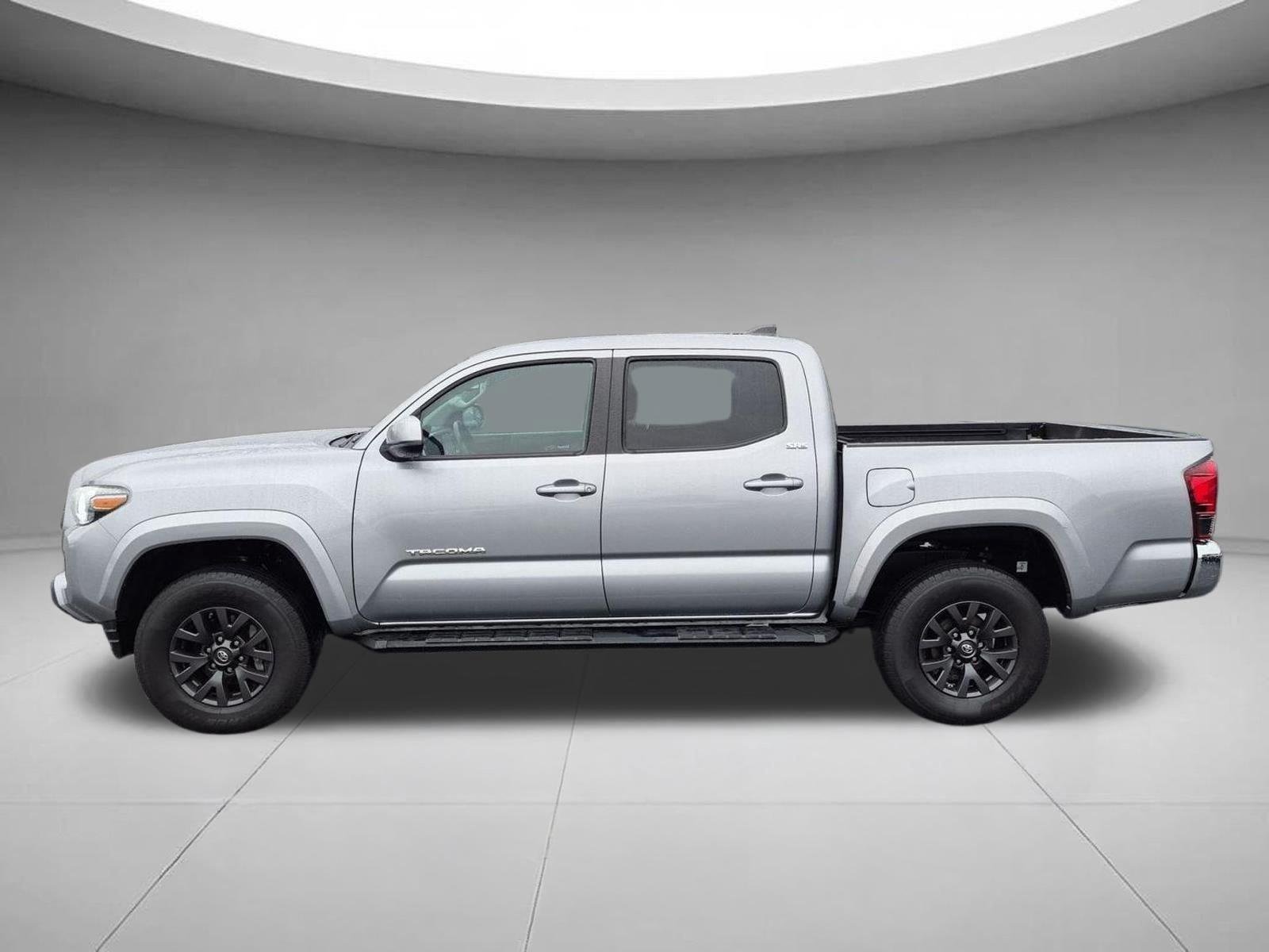 Used 2020 Silver Sky Metallic Toyota SR5 image 2