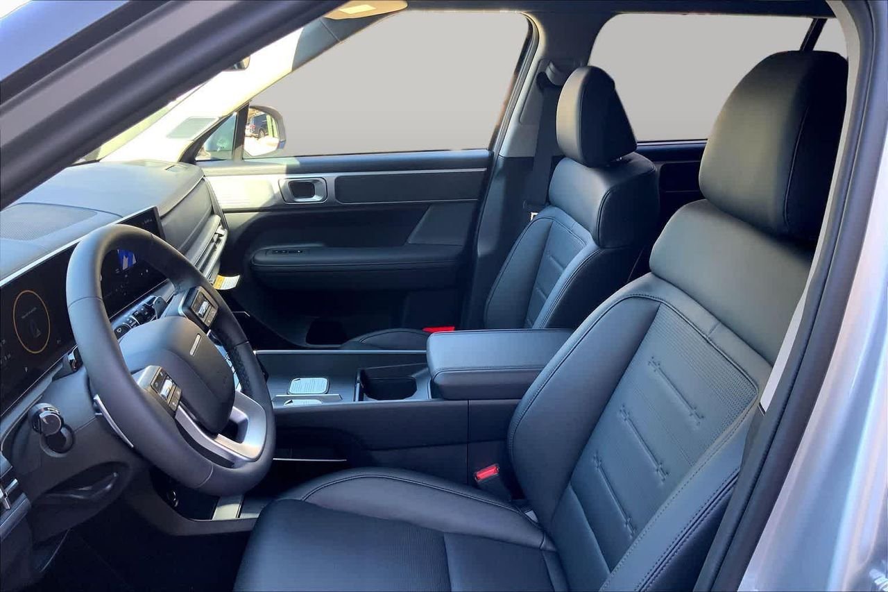 New 2026 Shimmering Silver Hyundai Limited AWD image 7