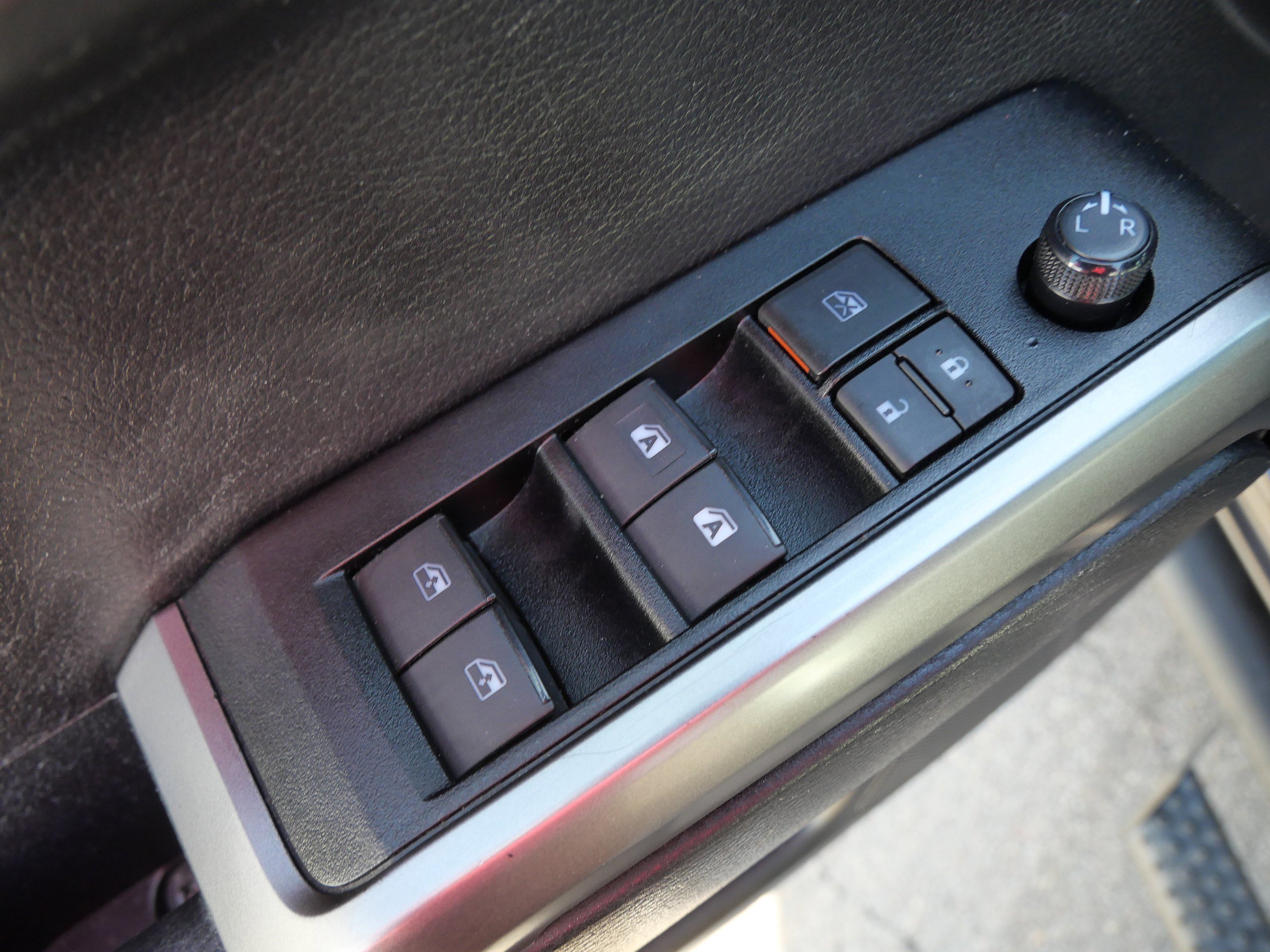 2021 Toyota Tacoma Limited - Photo 19