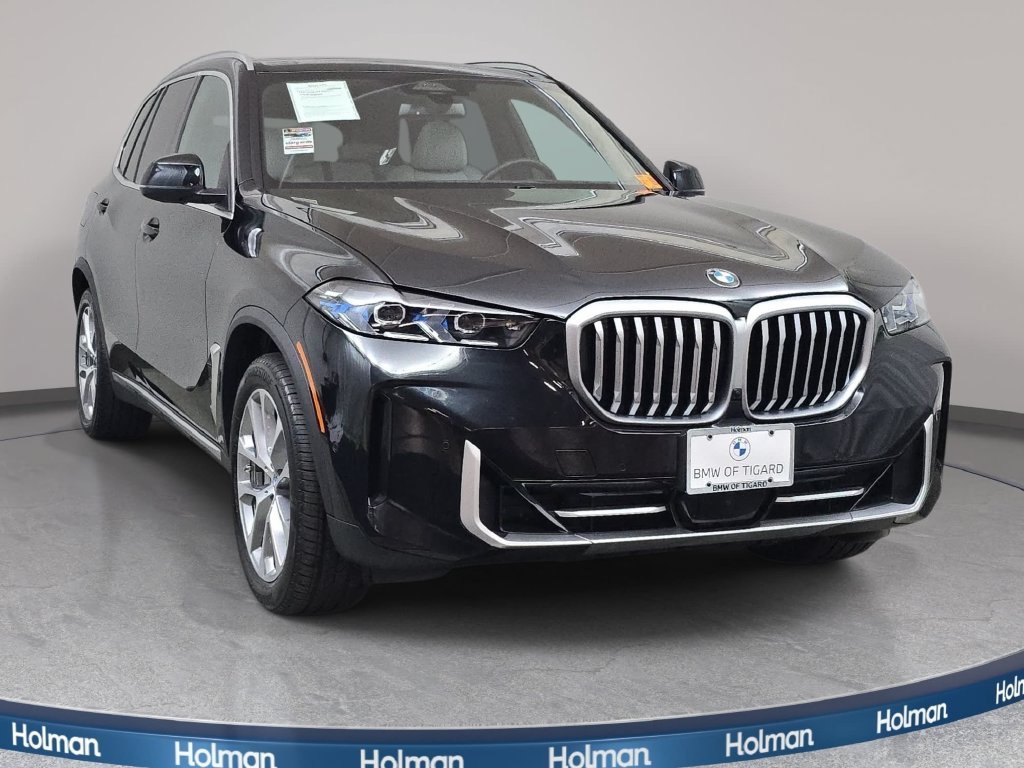 Used 2025 Black Sapphire Metallic BMW xDrive40i image 3