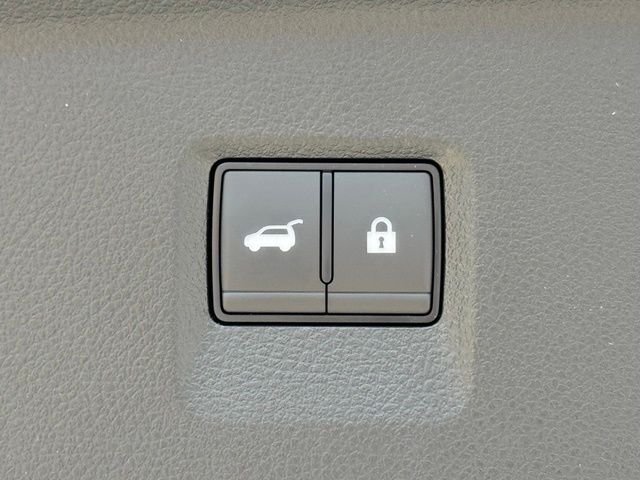 New 2027 2T RAD WHT INFINITI Autograph AWD image 44